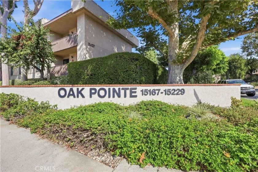 15207 Magnolia Boulevard #119 photo 2