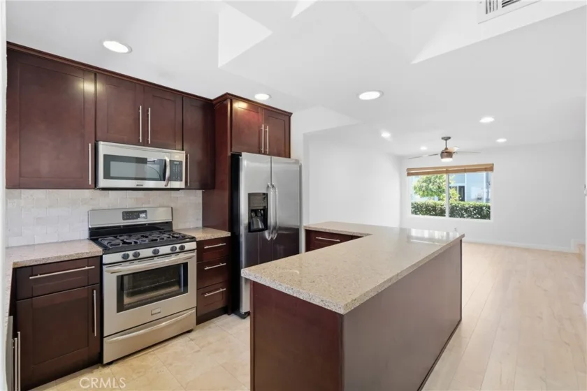 54 Oval Road photo 7