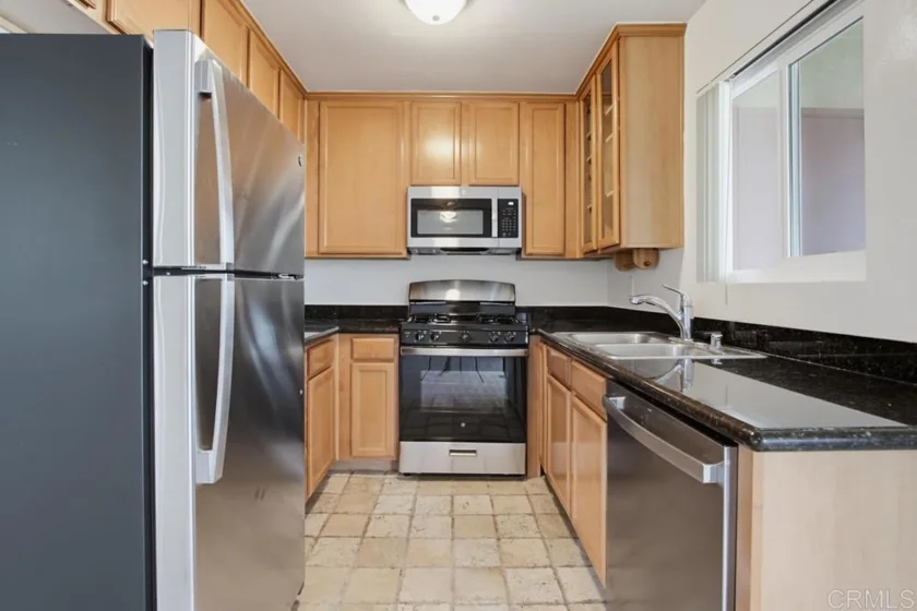 509 Calle Montecito #42 photo 10