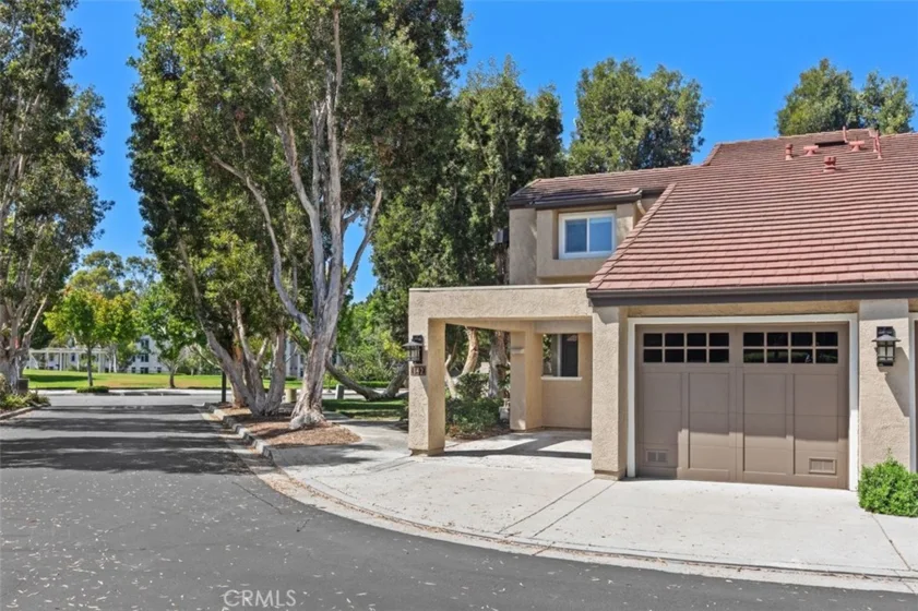 142 Stanford Court #71 photo 1