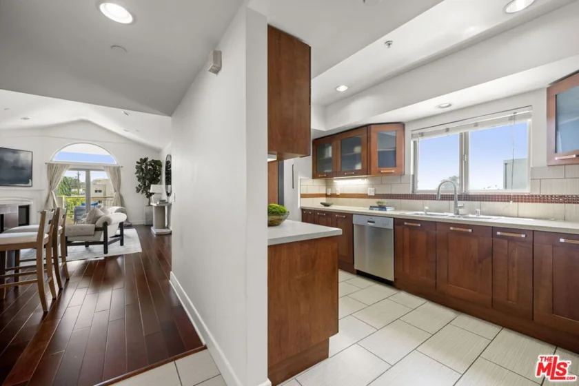 1409 Armacost Avenue #PH2 photo 5