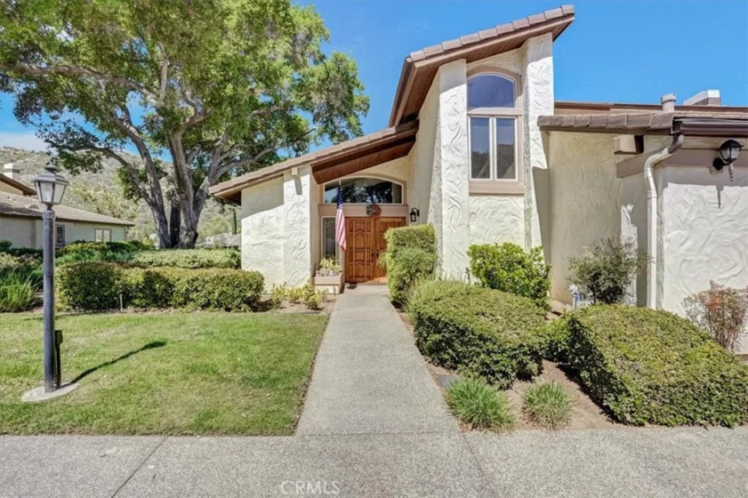 38255 Oaktree photo 1