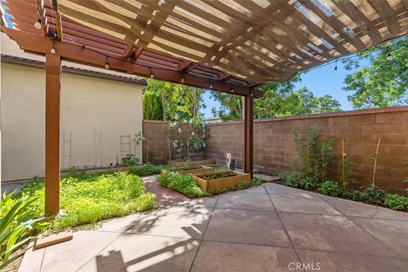 60 Avondale photo 9