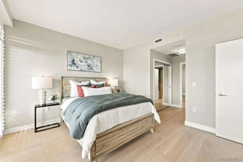 700 W Harbor Drive #1805 photo 30
