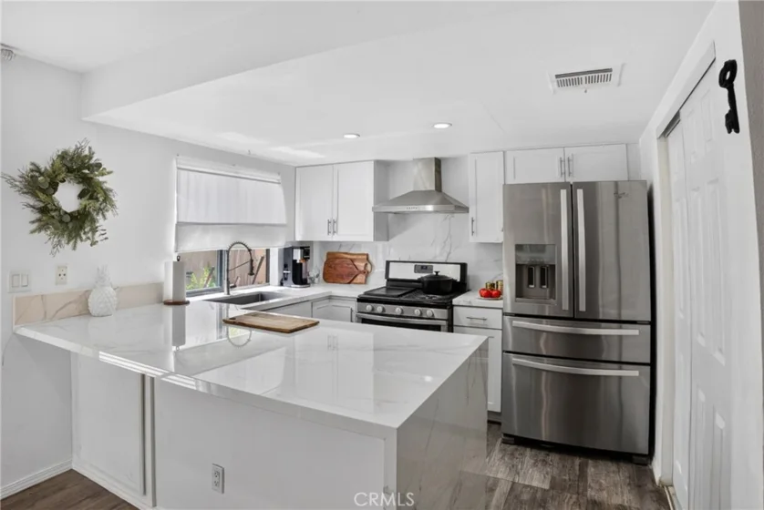 15230 Roxford Street #62 photo 1