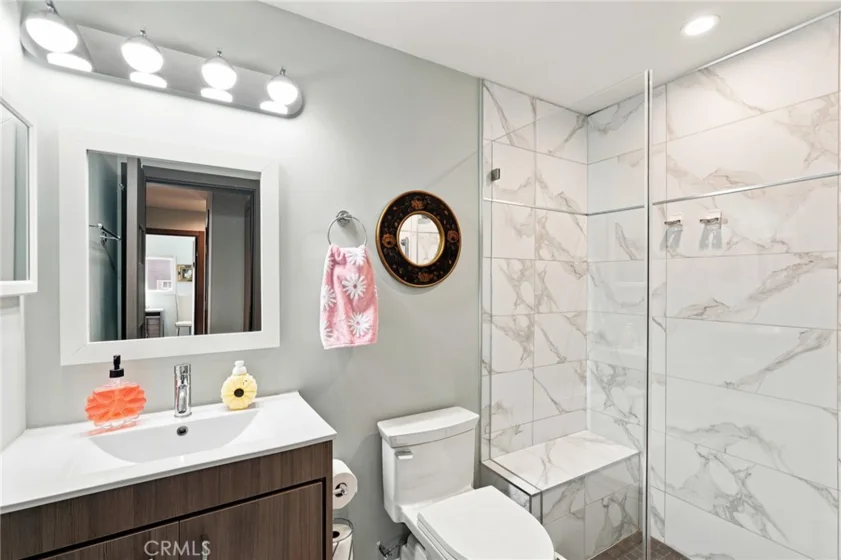14607 Erwin Street #107 photo 18