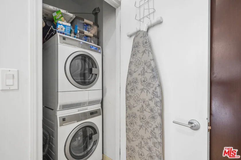1100 Wilshire Boulevard #2610 photo 8