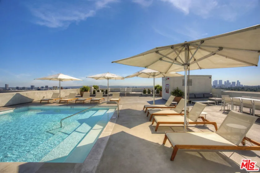 838 N Doheny Drive #PHC photo 1