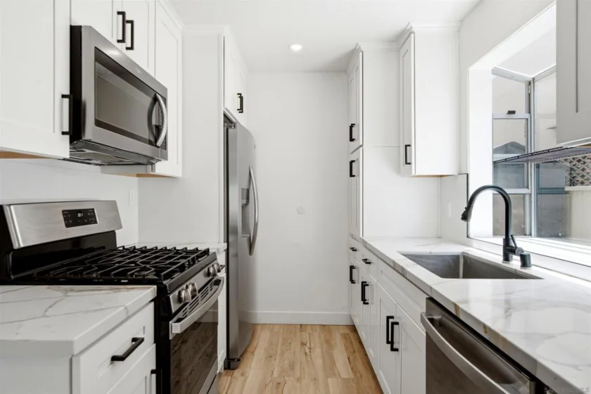 3063 Barnard Street #1 photo 16