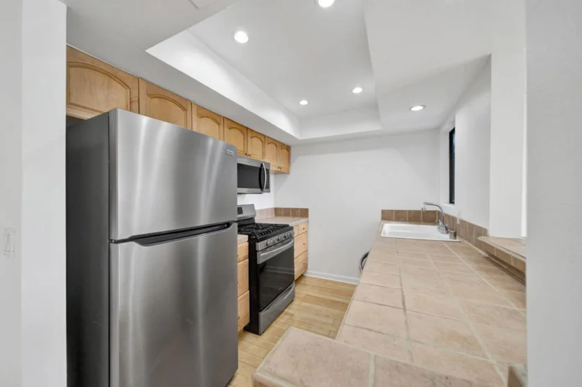 7307 Haskell Avenue #4 photo 8