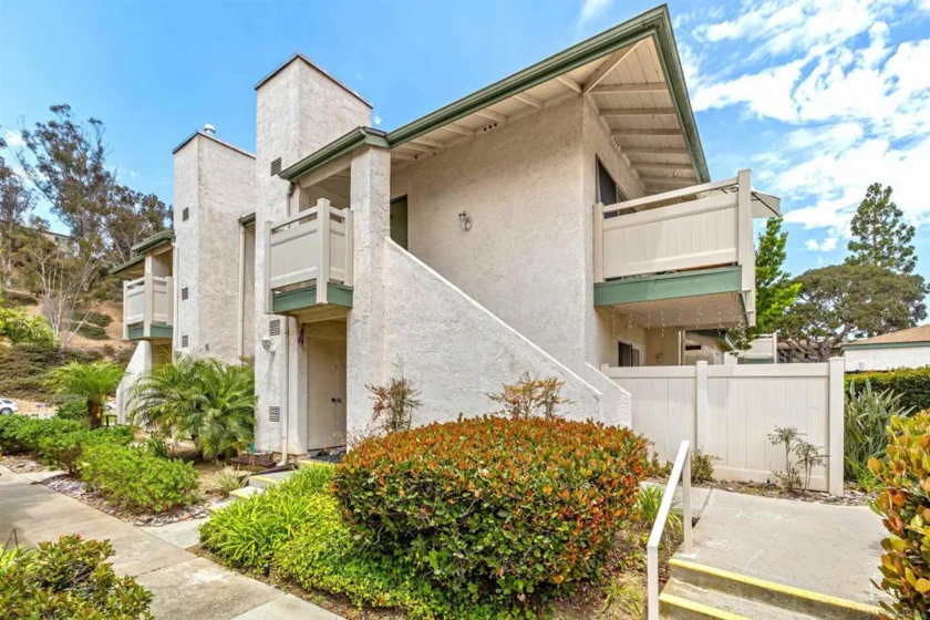 8811 Gilman Drive #H photo 13