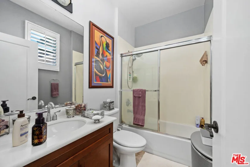 5800 Seawalk Drive #2 photo 21