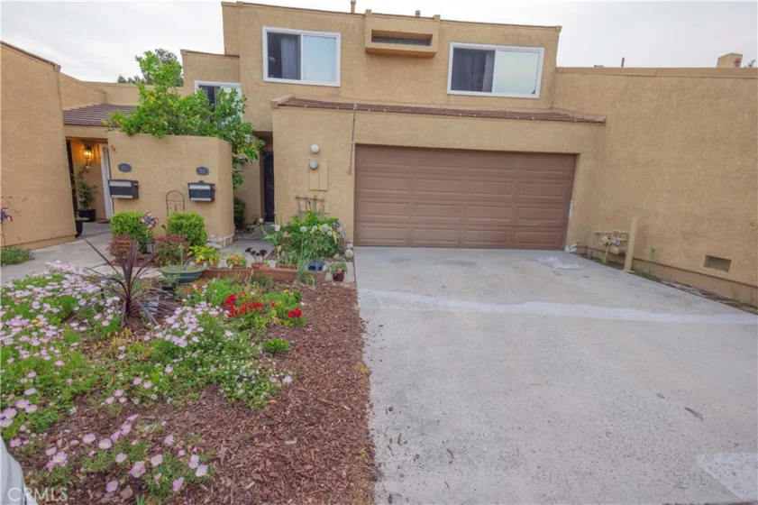 4847 Merida Plaza photo 1