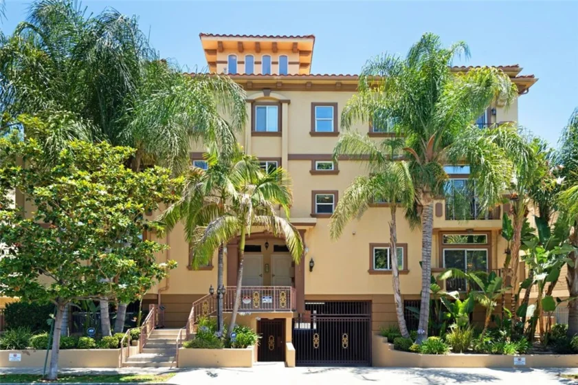 4612 Vista Del Monte Avenue #10 photo 1