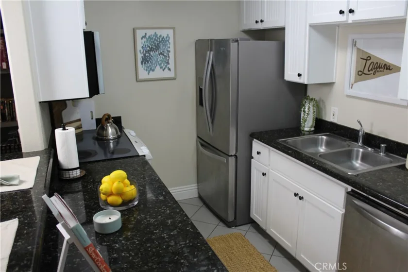 1720 Newport Avenue #5 photo 4