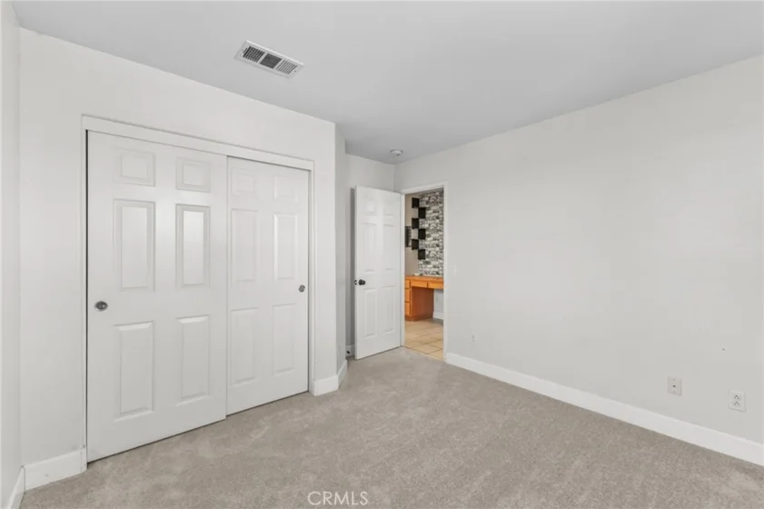 28403 Ravenna photo 29