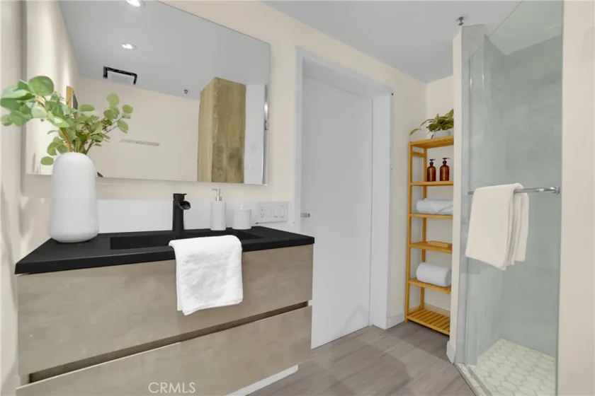 530 S Hewitt Street #146 photo 12