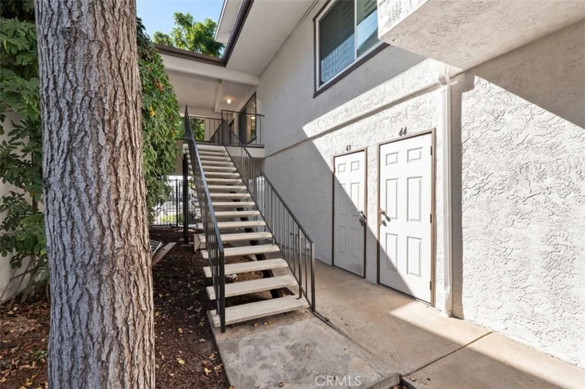 569 E Street #1 photo 26