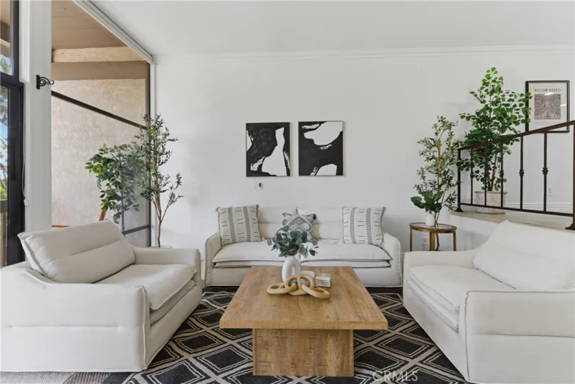 8208 N Marina Pacifica photo 9