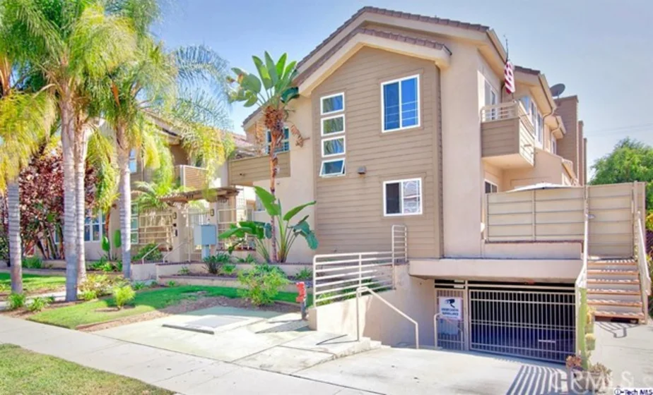 428 W California Avenue #104 photo 1