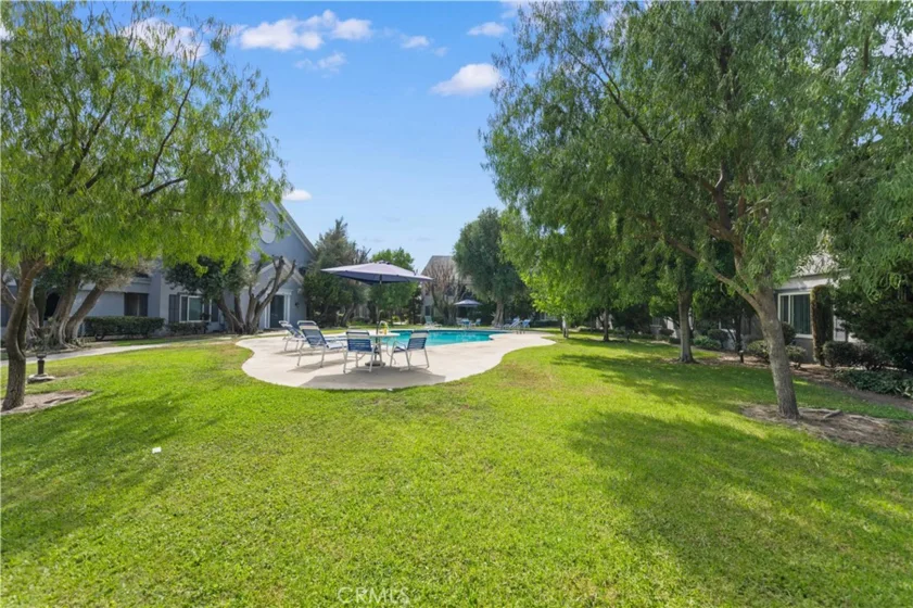 1611 S Pomona #D13 photo 44