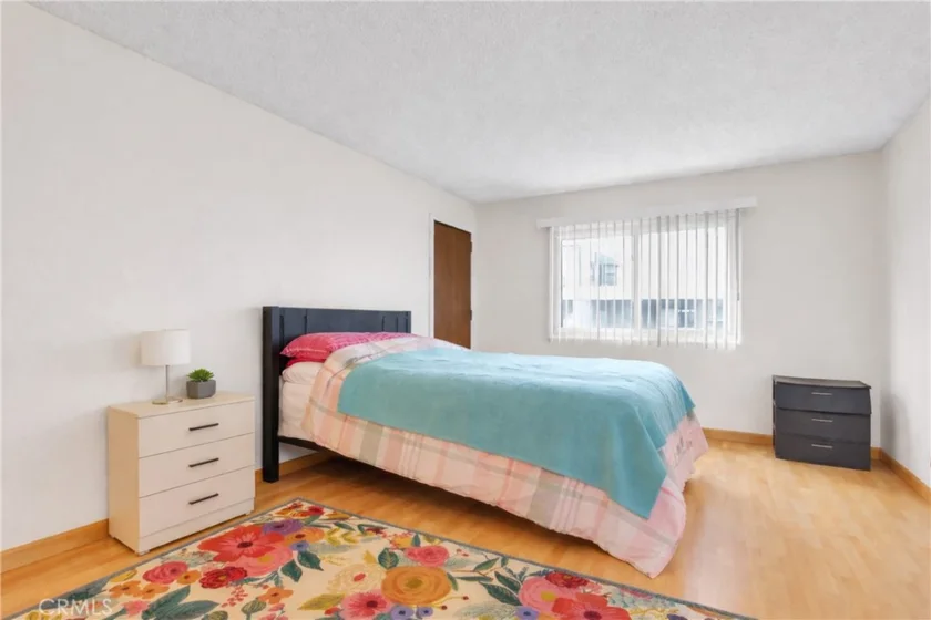 445 Ivy #204 photo 13