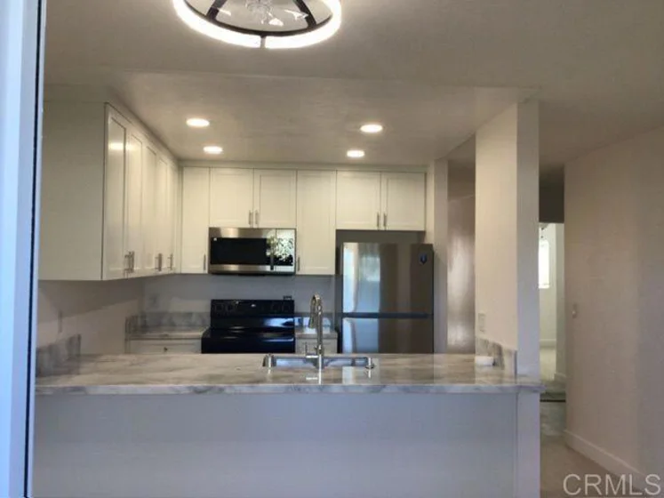 125 Candice Place photo 4