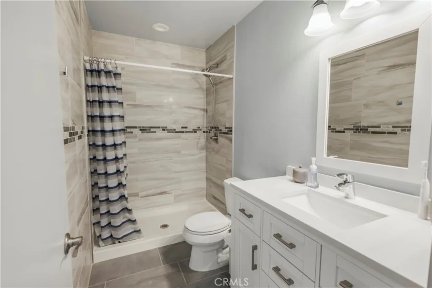 1401 W Cerritos #64 photo 13