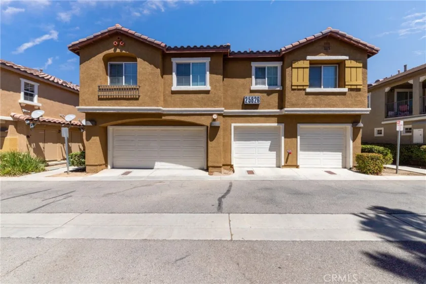25826 Iris Avenue #B photo 1