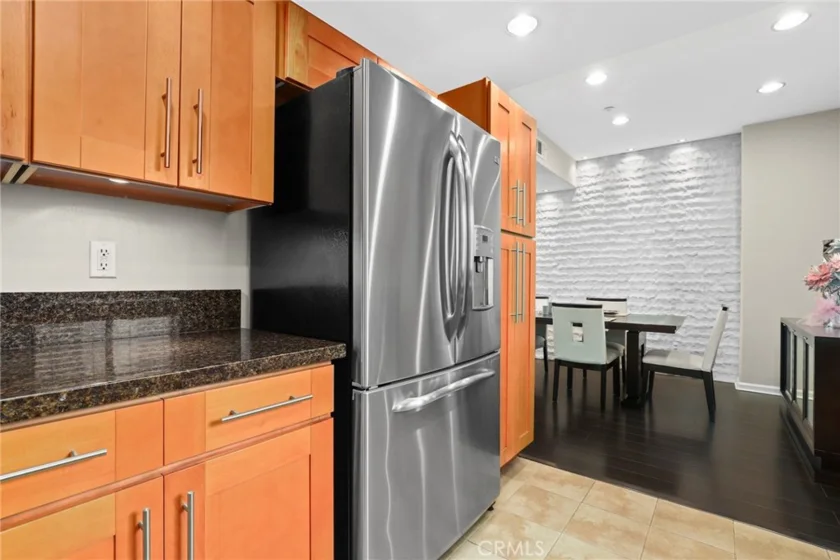 879 Michigan #G photo 9