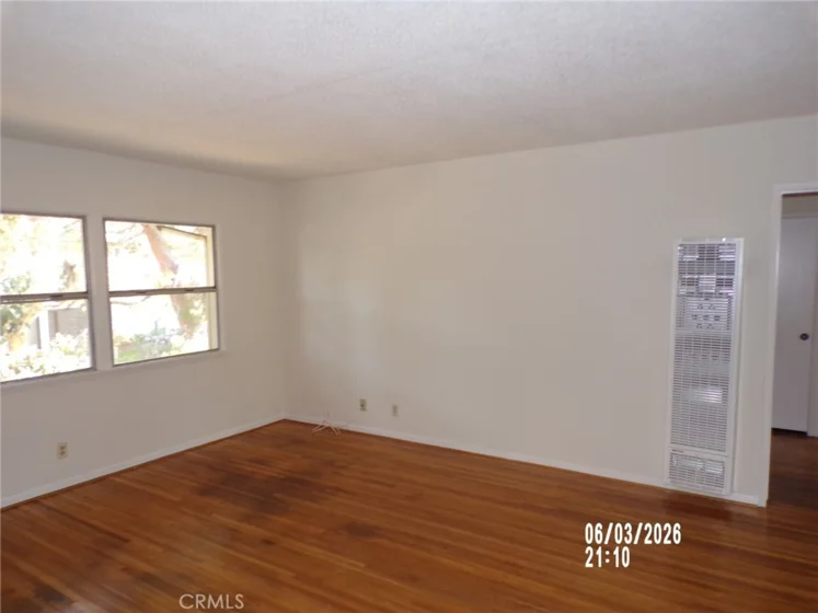 5832 Bowcroft #4 photo 19