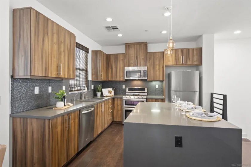 7853 Inception Way photo 7