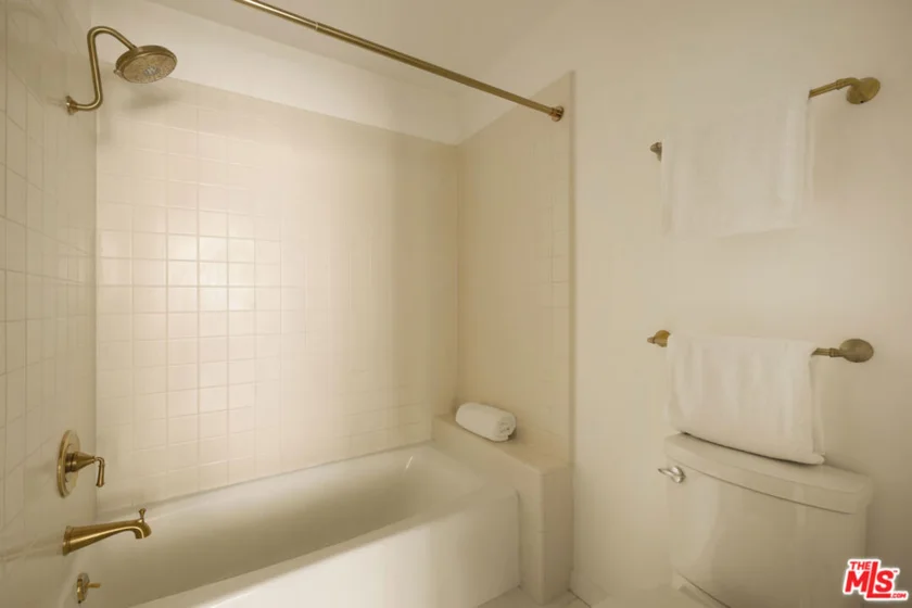 10724 Wilshire Boulevard #803 photo 11