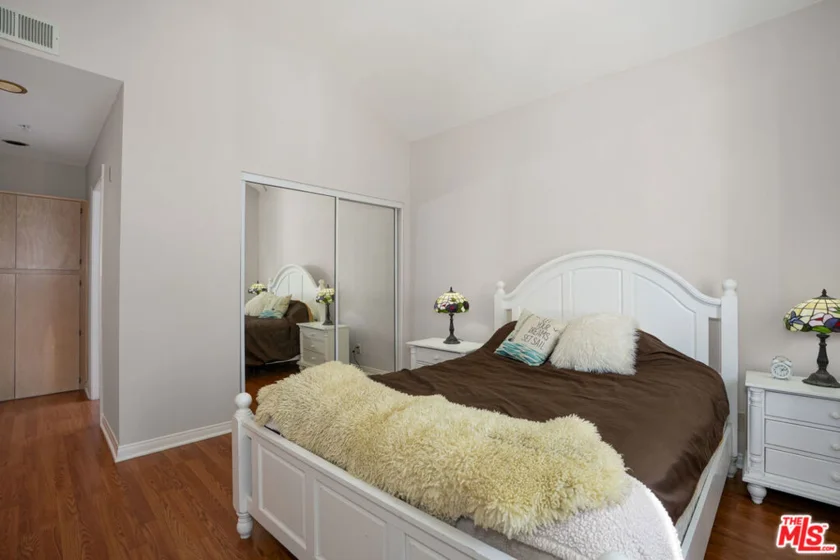 10630 Eastborne Avenue #306 photo 28