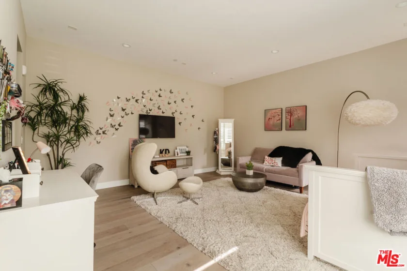 12765 Bluff Creek Drive #1 photo 29