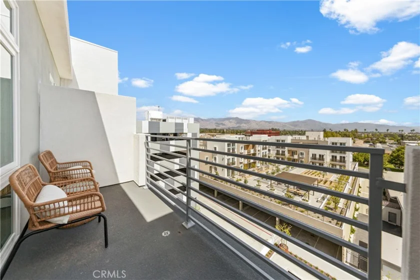 168 S Monterey Street #506 photo 28