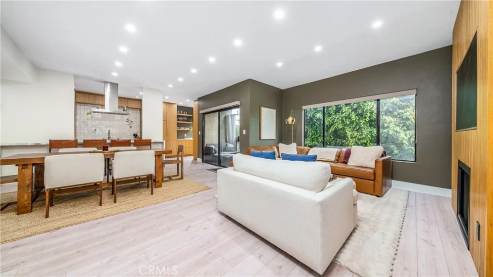 832 Palm Avenue #201 photo 12