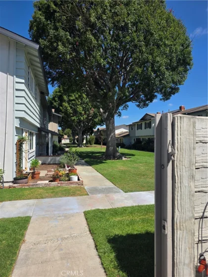 9571 Adams Avenue photo 32