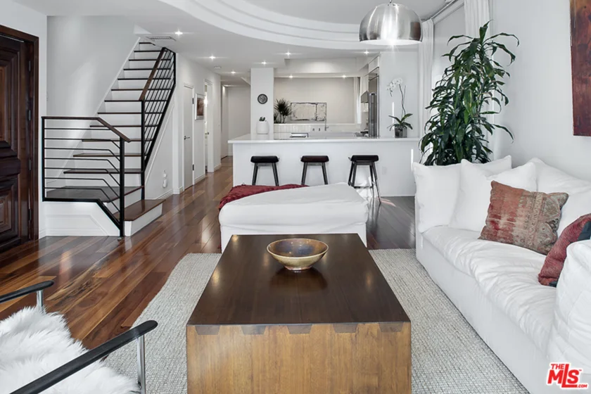744 N Alfred Street #102 photo 1