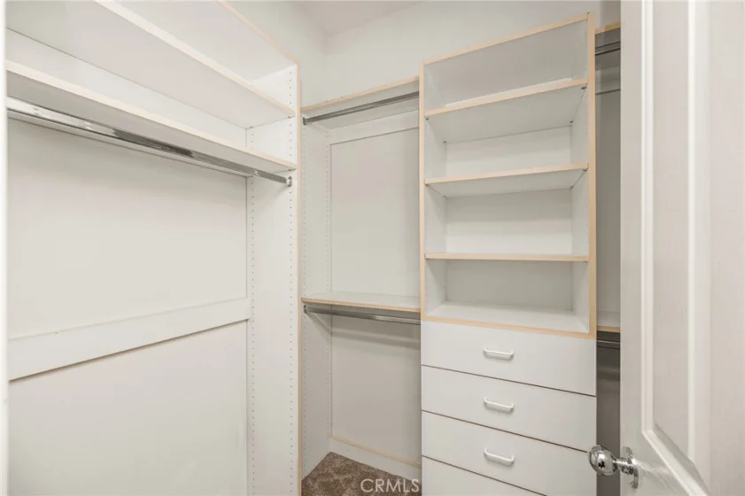 1506 Reggio Aisle photo 29