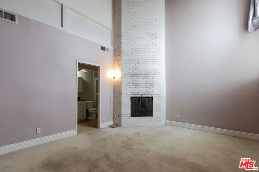 11753 Mayfield Avenue #7 photo 5