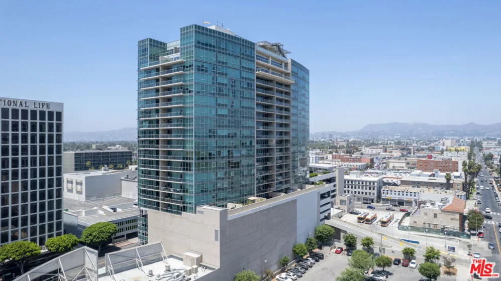3785 Wilshire Boulevard #2010 photo 49