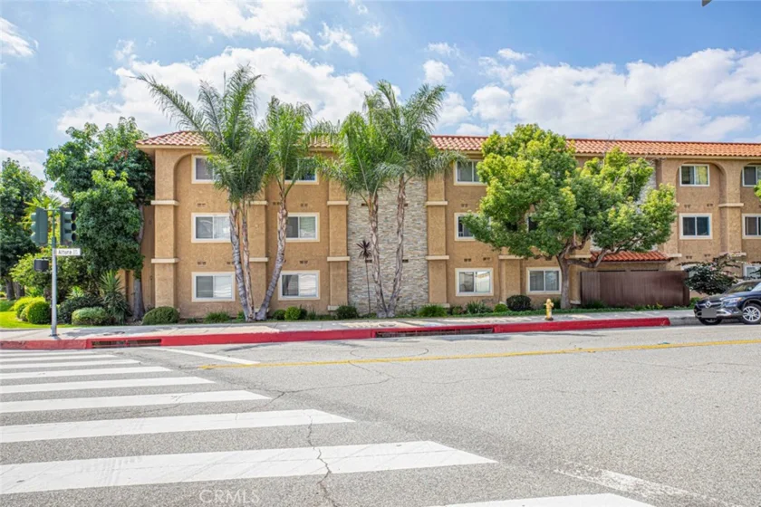 3220 Altura Avenue #217 photo 25