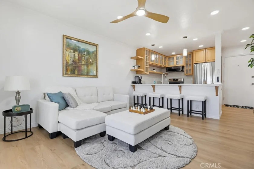 363 Newport Avenue #302 photo 7