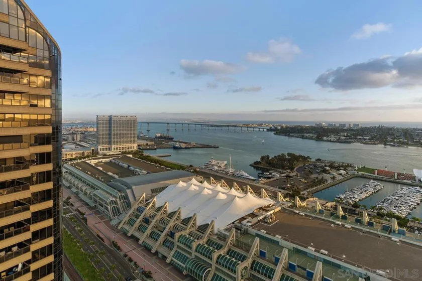 100 Harbor Drive #3504 photo 33