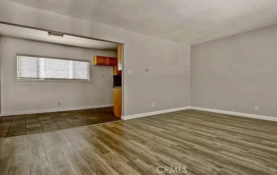 2535 W Imperial #5 photo 3