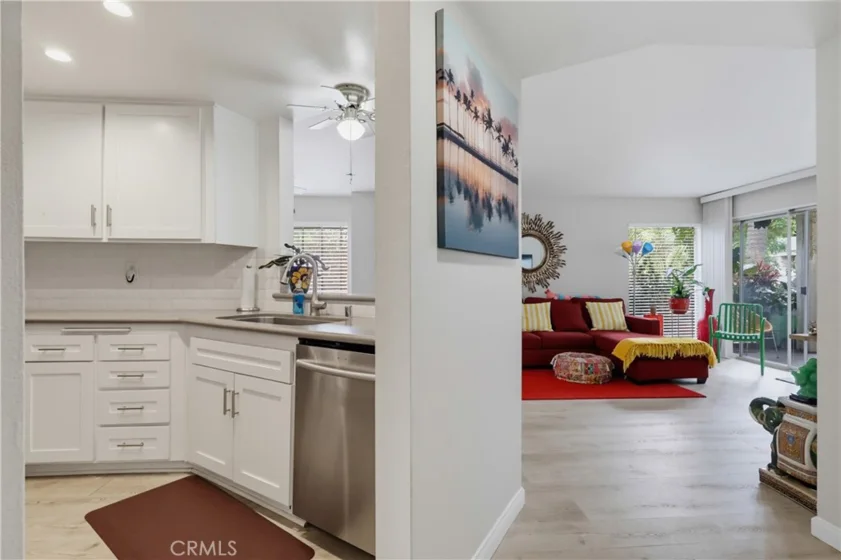628 Daisy Avenue #222 photo 5