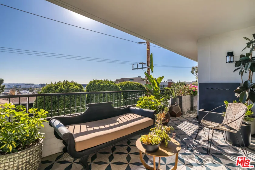1100 Alta Loma Road #608 photo 9