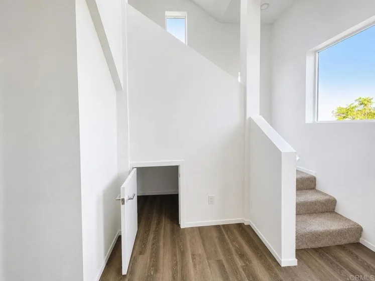 4968 Ocean View Boulevard photo 33