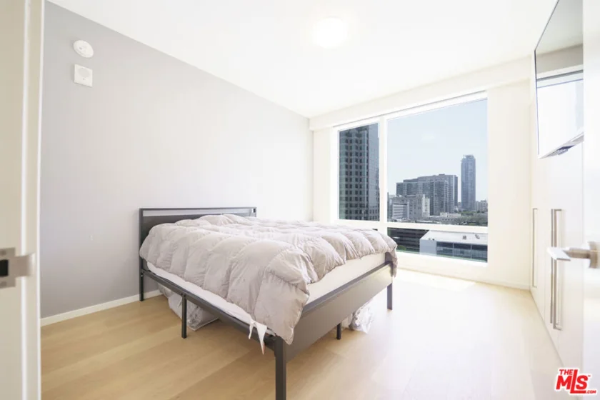 877 Francisco Street #1208 photo 35